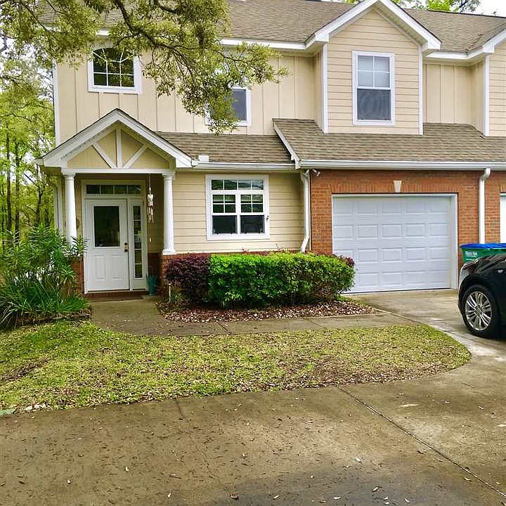 2nd image of 61 Fair Way