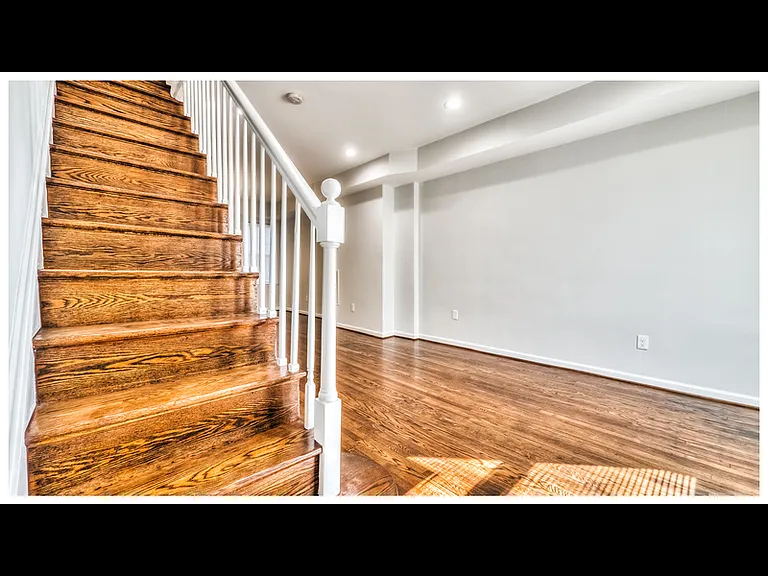 3336 W Caton Ave — Photo 11