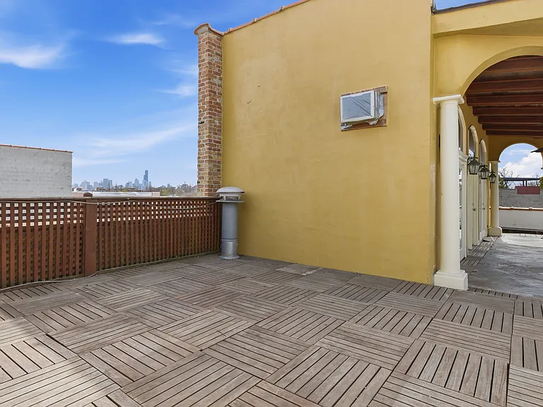 2650 N Lincoln Ave — Photo 50