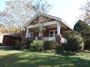 807 Holloway Ave, Greenwood, SC 29646