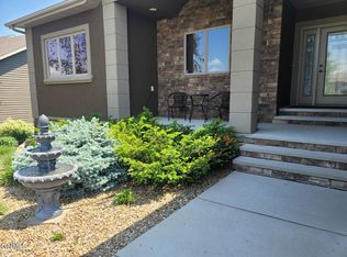 3417 Clairmont Rd, Bismarck, ND 58503