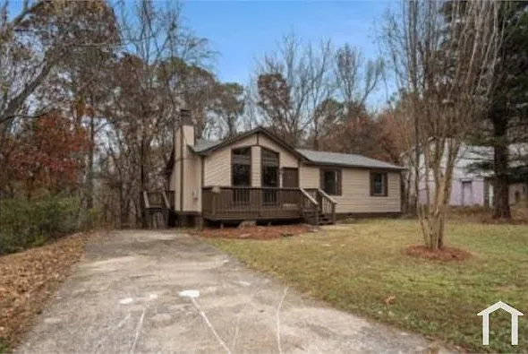 3 bed, 1240 sqft, $1,300 — Photo 3