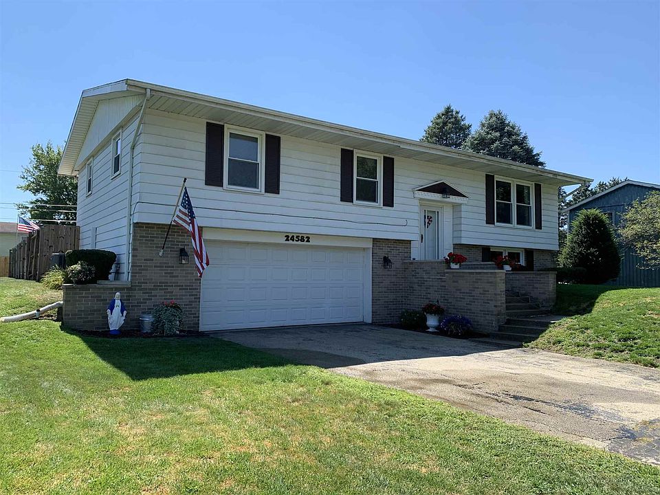 1st image of 24582 Elmhurst Dr