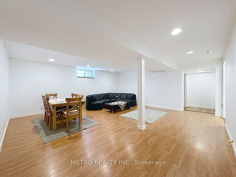 17 Twin Circle Ct #ENTIRE — Photo 30
