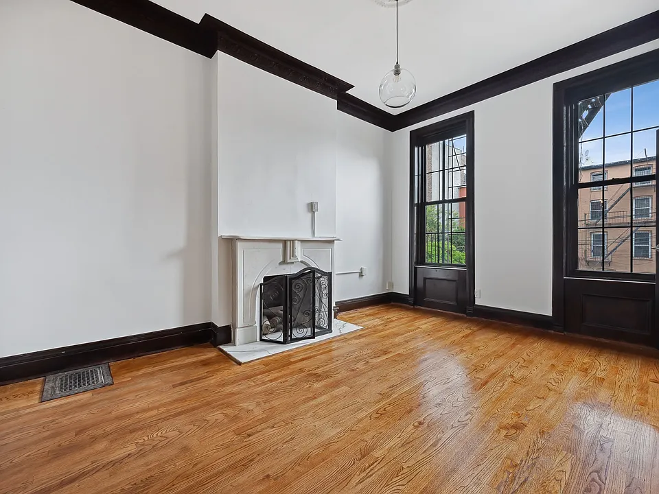 329 Decatur St #1B