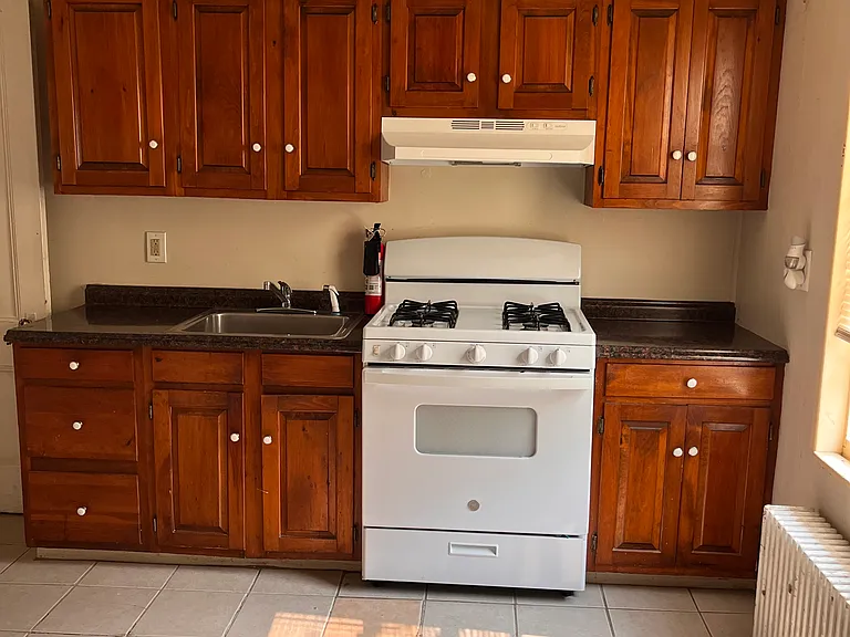 503 Washington St #1 — Photo 2
