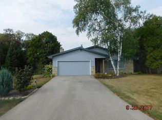 3248 Elwood Dr, Racine, WI 53406