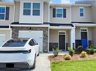 1384 Amberview Ln, Kernersville, NC 27284