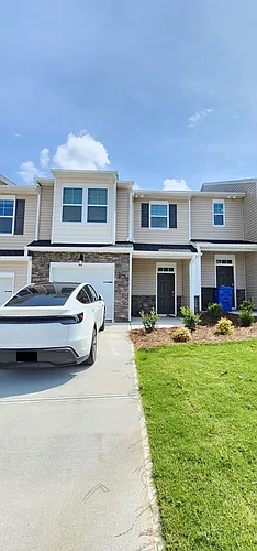 1384 Amberview Ln Photo 1