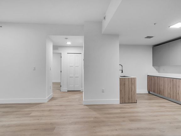3rd image of 3728 NW 19th Ave #302