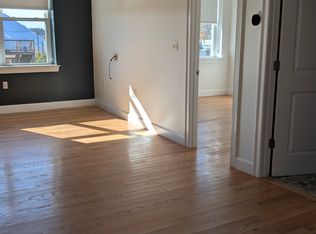 28 Hawthorne St #2, Chelsea, MA 02150