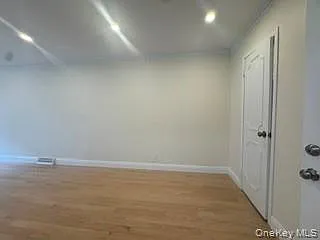3 bed, 1.0 bath, 3560 sqft, $4,200 — Photo 2