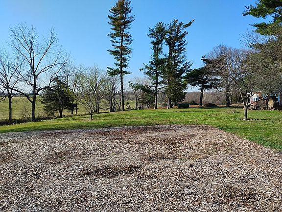 4th image of 8239 N Farm Rd 181
