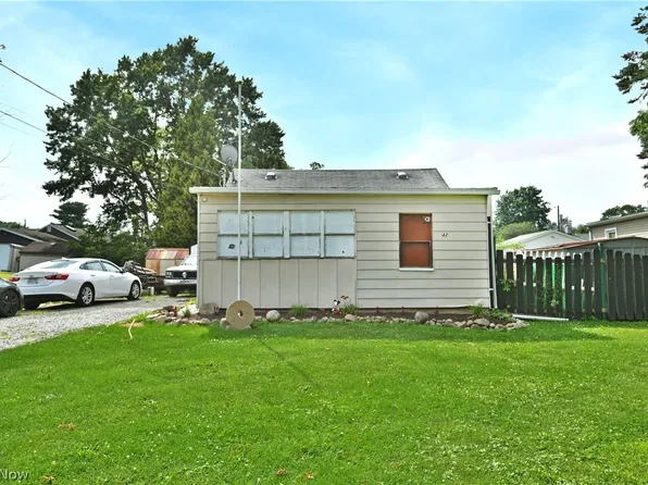 42 Dangel Ave, Akron, OH 44312