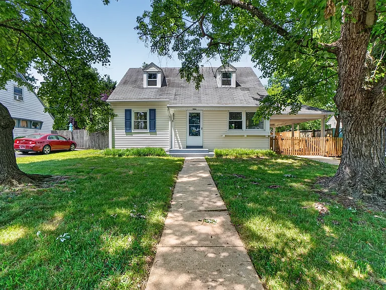 6410 Cavalier Dr — Photo 32