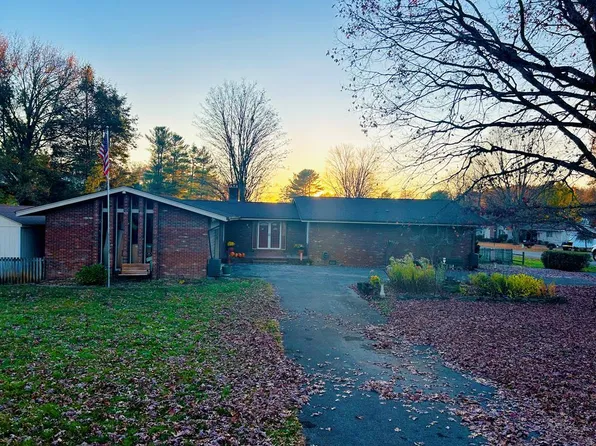 18320 Westwood Dr, Abingdon, VA 24211