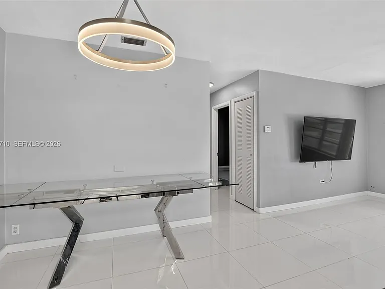 2331 Flamingo Dr — Photo 10