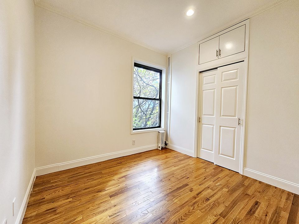 2nd image of 21 1st Ave APT 28