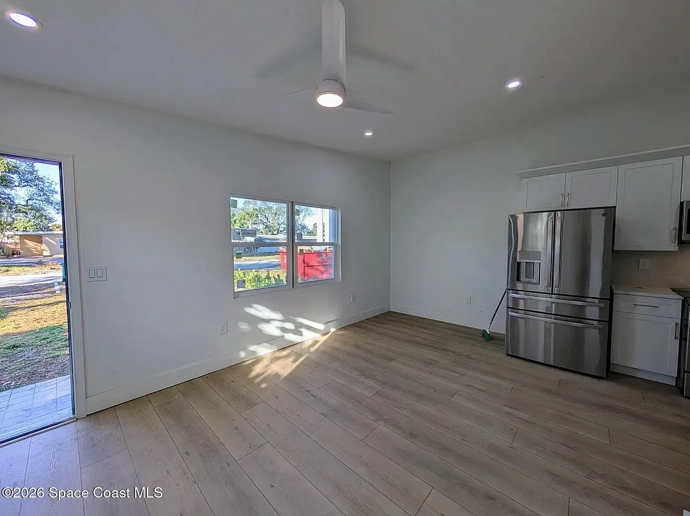 2 bed, 820 sqft, $1,750 — Photo 4