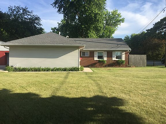 2nd image of 2625 Chevy Chase Dr
