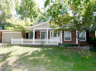 4714 Pine Glen Ct, Saint Louis, MO 63128