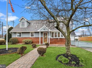 1404 Nancy Dr, Croydon, PA 19021
