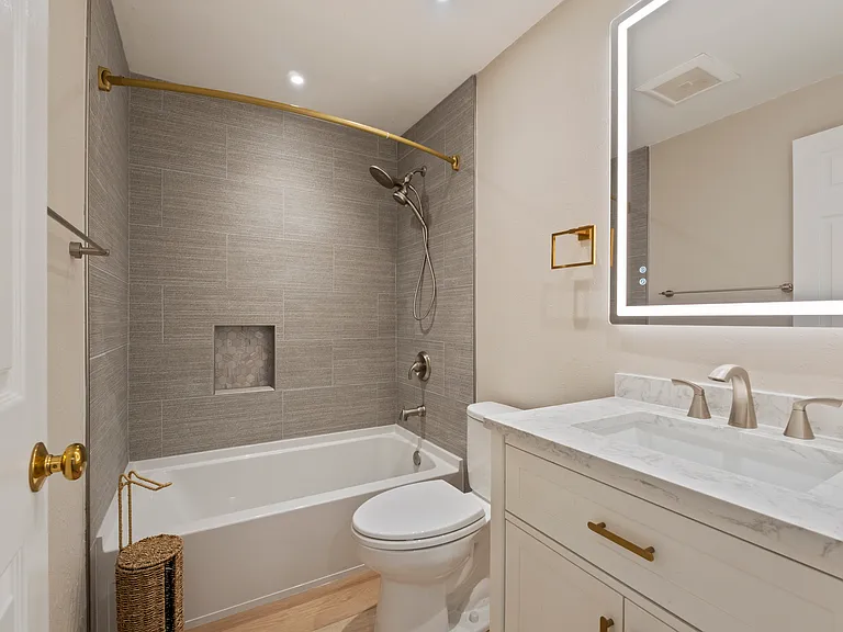Guest bathroom (just remodeled)