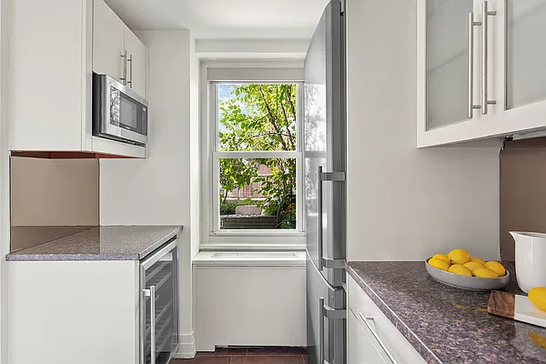 Sold by Corcoran | media 8