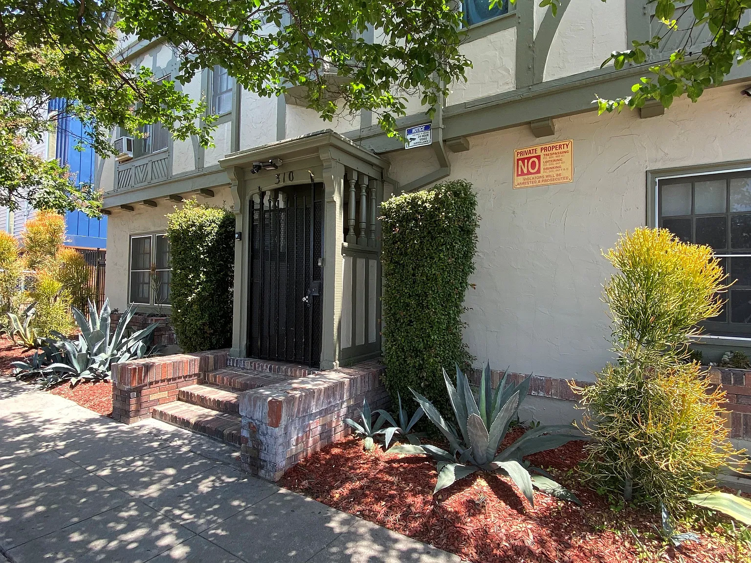 310 N. Ardmore Ave. — Photo 3
