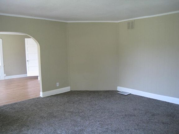 3rd image of 649 N Euclid St