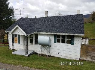 64 Chestnut Ln, Fries, VA 24330