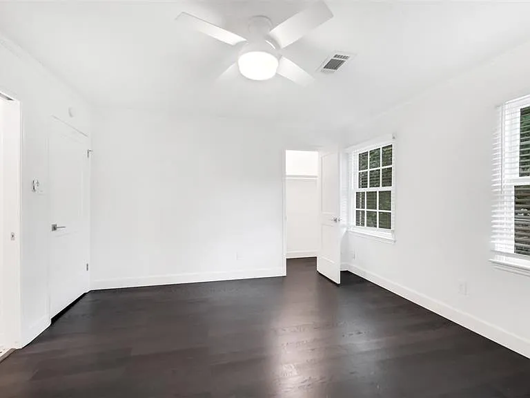 2610 Whitney St #2612 — Photo 9