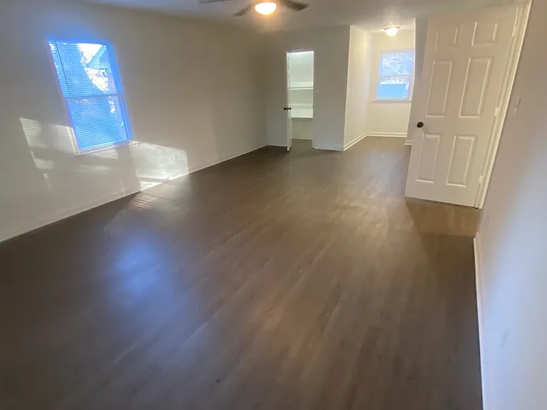 57 Sentry Oak Ct — Photo 12