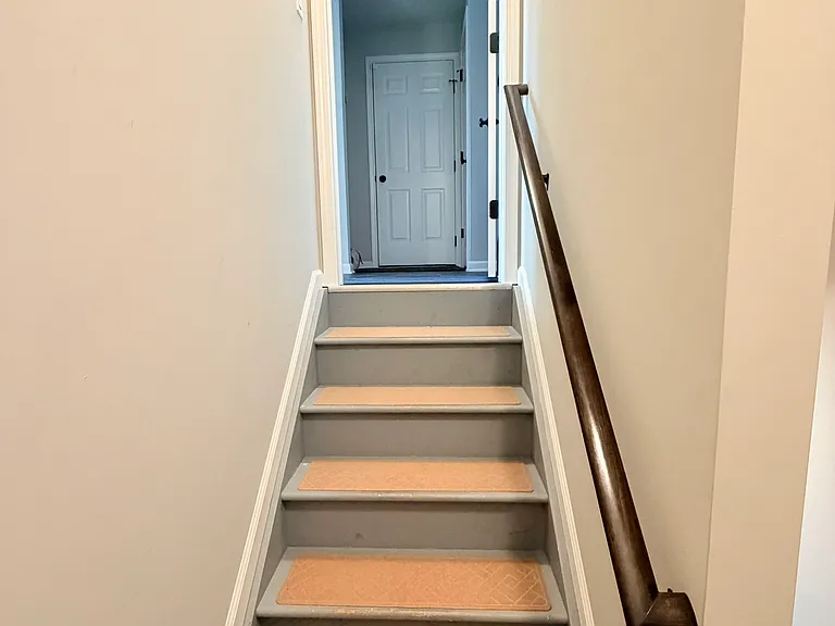 8951 Philmont Curve Dr — Photo 42