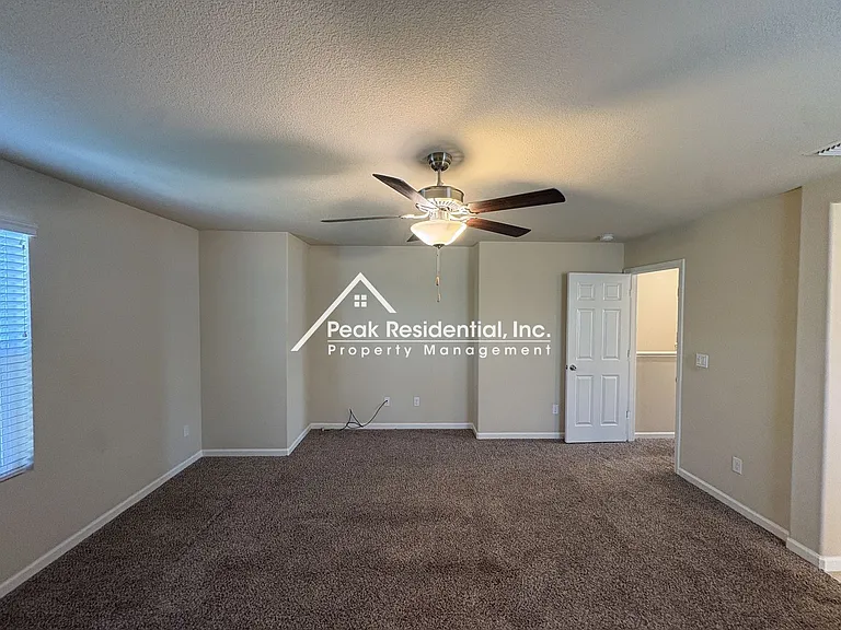8215 Winterhead Ln — Photo 23