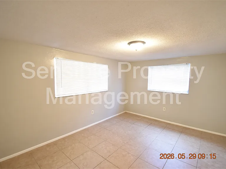 10816 Piccadilly Rd — Photo 12