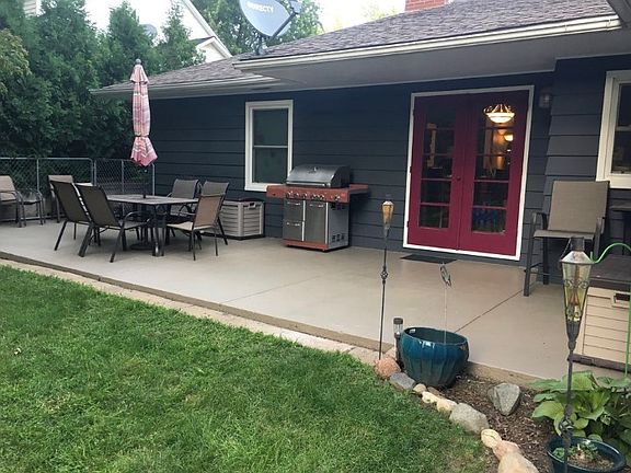 2nd image of 707 Palmer St