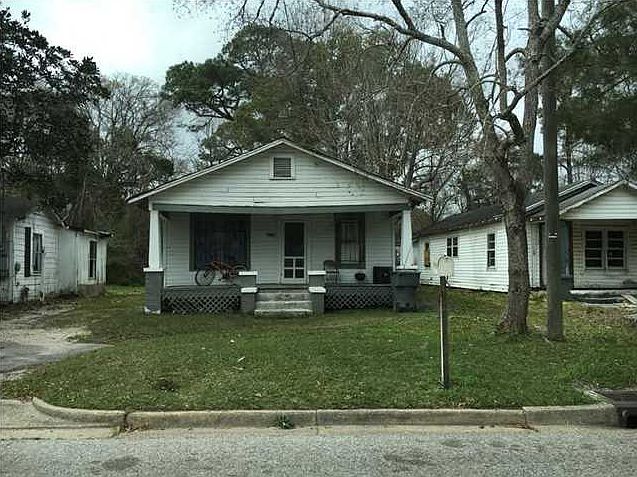 2nd image of 201 Ogden Ave
