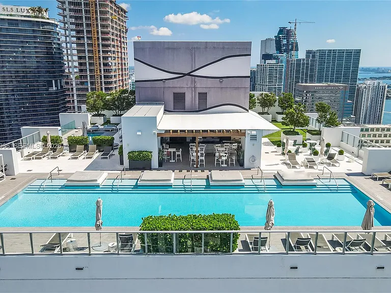 1010 Brickell Ave #4607 — Photo 22