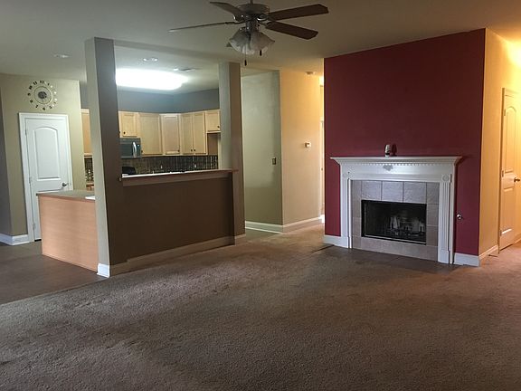 2nd image of 213 Morning Cypress Dr