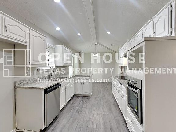 5th image of 1914 Oakbluff Dr