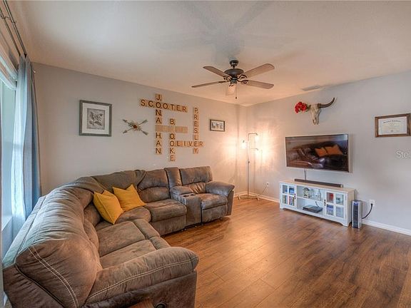 3rd image of 10669 Park Meadowbrooke Dr