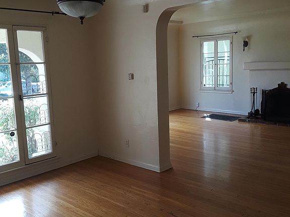 4th image of 8567 Pickford St