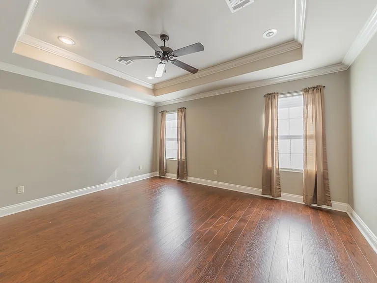 917 Lillian Michel Dr — Photo 8