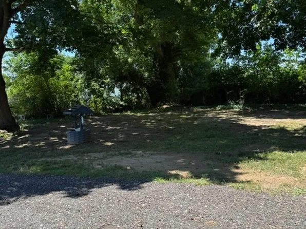 14 E North St, Smyrna, DE 19977