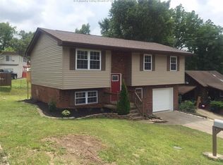 5 Houston St, Nitro, WV 25143