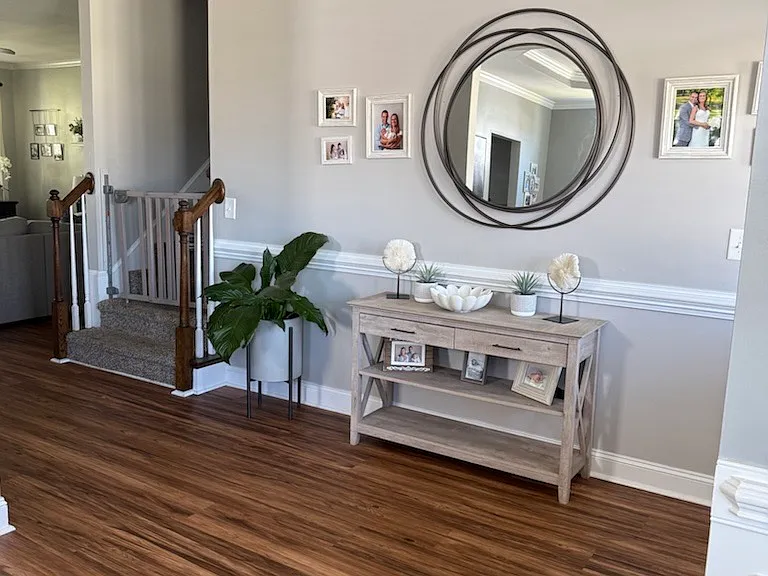 1444 Eastbourne Dr — Photo 3