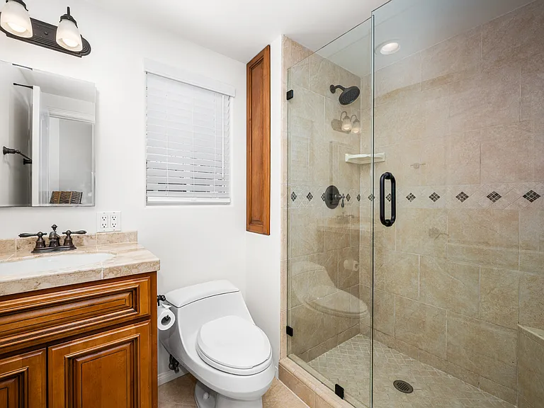 117 Marine Ave #B — Photo 29