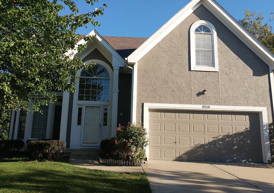 1st image of 8508 W 127th Cir