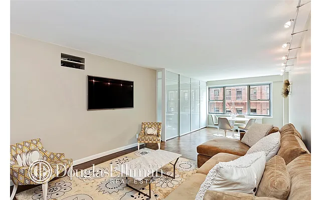 Sold by Douglas Elliman | media 19